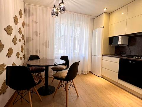 квартира за адресою Широка вул., 100