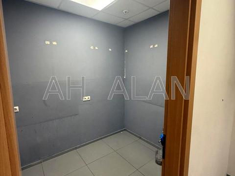 комерційна за адресою Казимира Малевича вул. (Боженка), 68Е