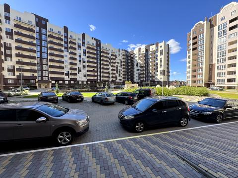квартира по адресу Леоніда Каденюка ул., 18