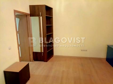 комерційна за адресою Михайлівська вул., 21