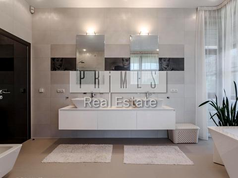 будинок за адресою Осіння