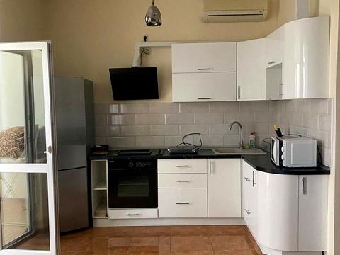 квартира за адресою Асташкіна вул. (Крива), 16