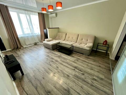 квартира за адресою Лазурна вул., 5