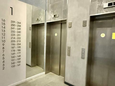 квартира за адресою Святослава Хороброго вул., 11-Б
