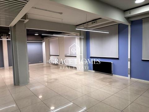 комерційна за адресою Спортивна пл., 3
