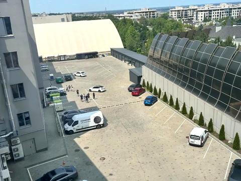 комерційна за адресою Пилипа Орлика просп. (Ілліча), 17-А