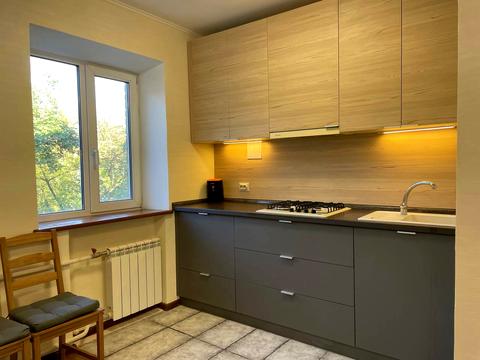 квартира за адресою Ольжича вул., 4