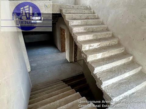 комерційна за адресою Хотинська вул., 39в