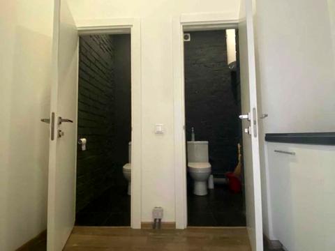 комерційна за адресою Андрія Верхогляда вул. (Михайла Драгомирова), 2-А