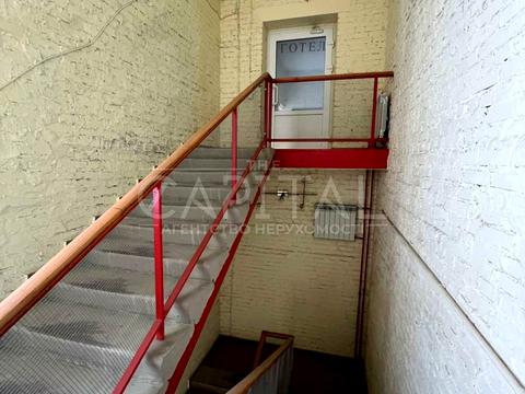 комерційна за адресою Федора Ернста вул., 4