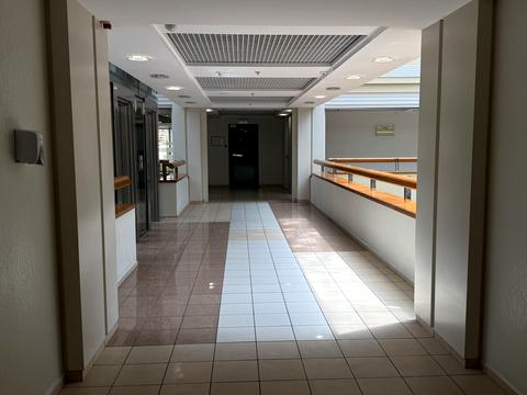 комерційна за адресою Богдана Хмельницького вул., 19-21