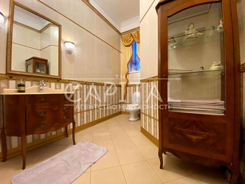 будинок за адресою Грушевського вул., 22