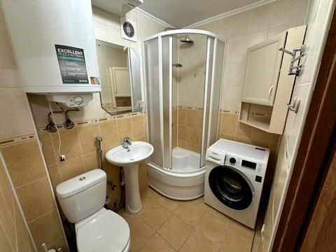 квартира за адресою Шнеєрсона вул., 4