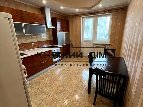 квартира по адресу Александра Мишуги ул., 8