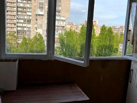квартира за адресою Юрія Кондратюка вул. (Комунарівська), 1