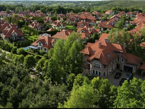 будинок за адресою Юліанська