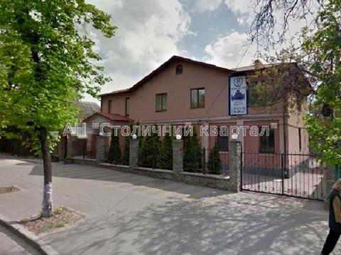 комерційна за адресою Валерія Лобановського просп. (Червонозоряний), 30