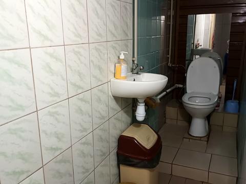 комерційна за адресою Миколи Леонтовича вул., 8
