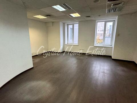 комерційна за адресою Лінійна вул., 17