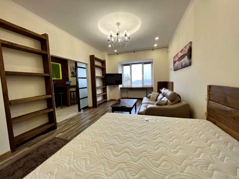 квартира за адресою Степана Бандери вул. (Шмідта), 21
