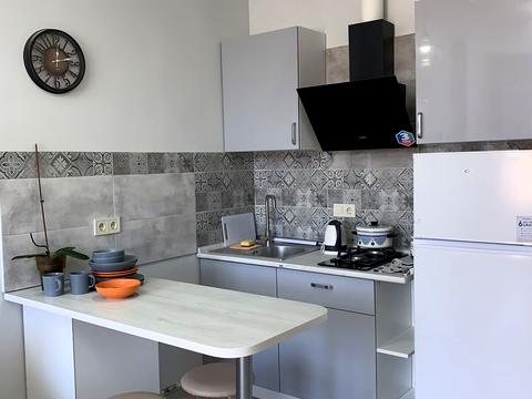 квартира за адресою Квіткова вул. (Богуна), 1