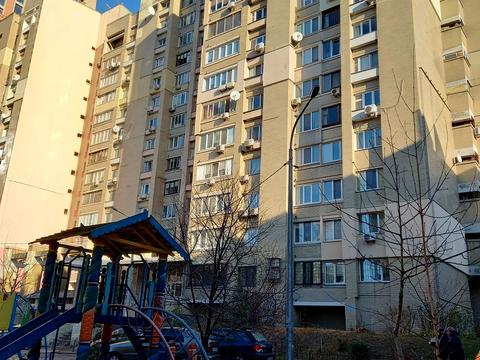 квартира за адресою Антоновича, 122