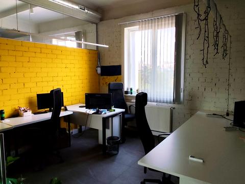 комерційна за адресою Залізничне шосе, 2А