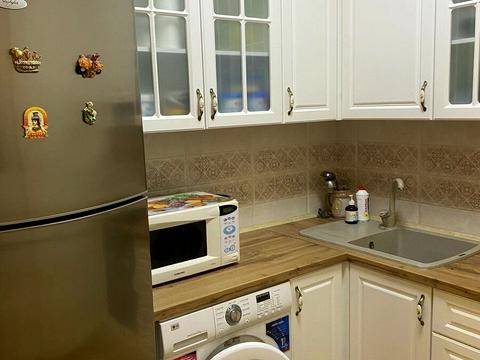 квартира по адресу Воссоединения Украины ул., 34