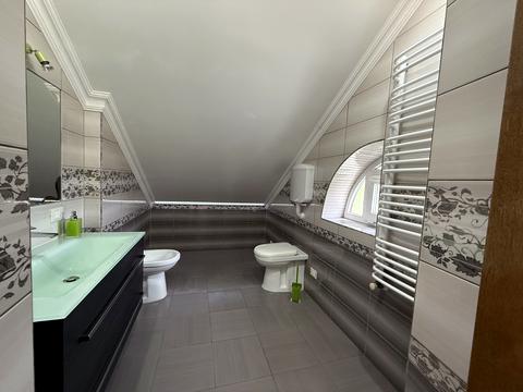 будинок за адресою Грушевського Михайла, 1