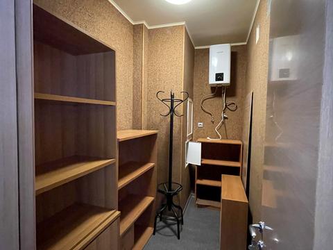 комерційна за адресою Миколи Міхновського бульв. (Дружби Народів), 14-16