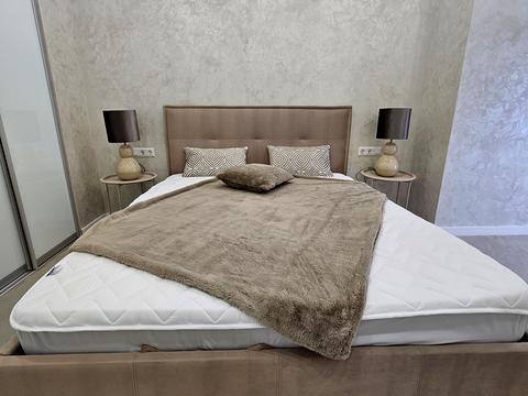квартира по адресу Домбровського ул., 3б, к.4-7