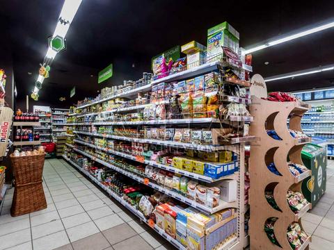 комерційна за адресою Володимирська вул., 73