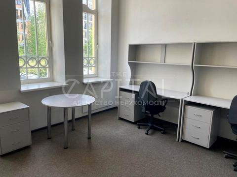 комерційна за адресою Кожум'яцька вул., 20