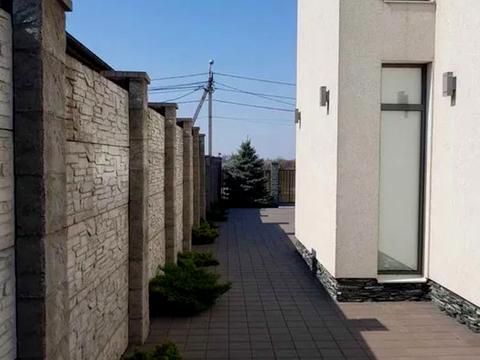 будинок за адресою Кристальный