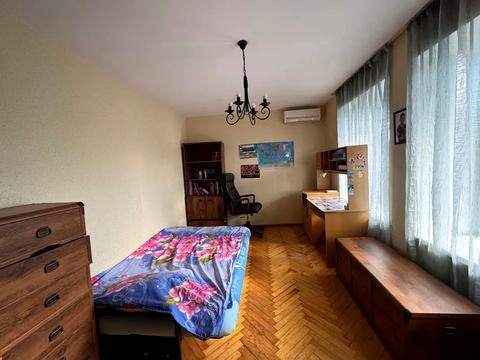 квартира за адресою Ніла Армстронга вул. (Казакова), 4