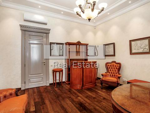 комерційна за адресою Шота Руставелі вул., 3