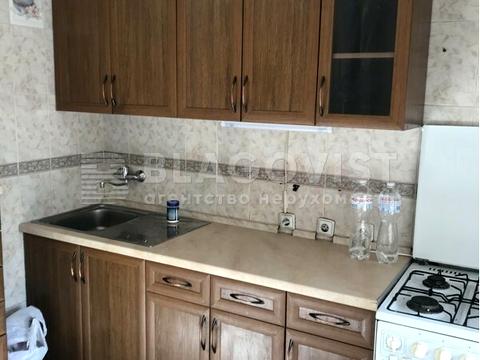 квартира за адресою Ревуцького вул., 8