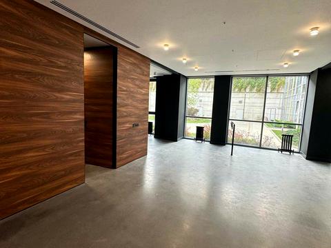 коммерческая по адресу Сечеславская наб. (В. І. Леніна), 45