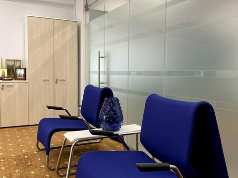 комерційна за адресою Незалежності вул., 18Б