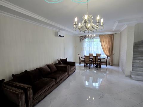 будинок за адресою Харківська вул., 4