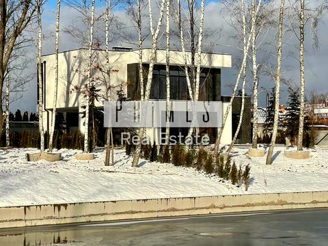 дом по адресу вул. Марінеро