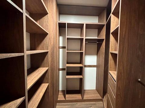 квартира по адресу Крайковского ул., 1