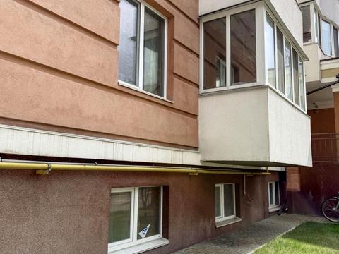 комерційна за адресою Ярослава Мудрого вул., 1