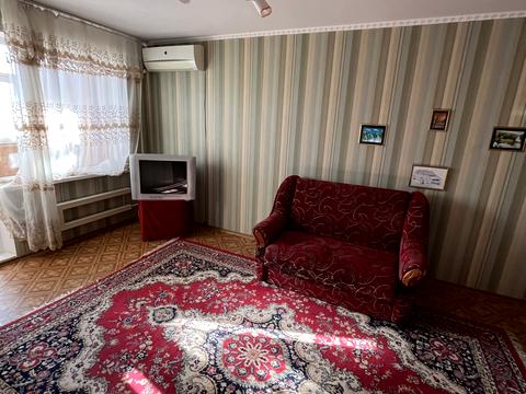 квартира за адресою Героїв України просп. (Героїв Сталінграду), 15б
