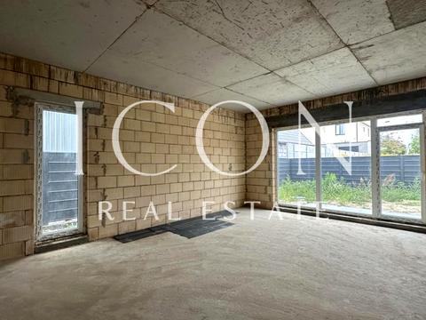 будинок за адресою Квітнева вул.