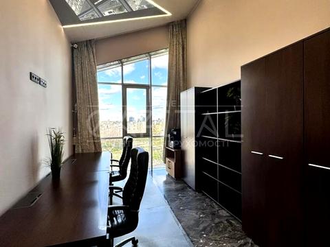 комерційна за адресою вул. Василя Липківського, 16