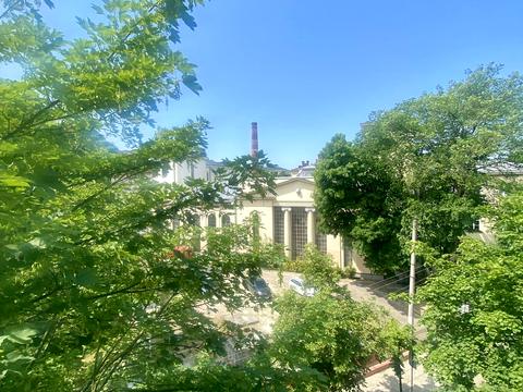 квартира за адресою Івана Вакарчука вул., 12
