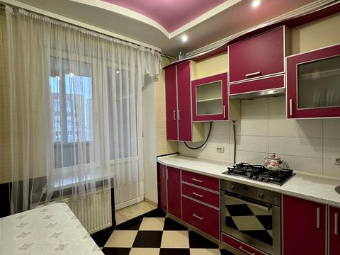 квартира за адресою Зоряна вул., 12