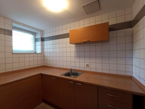 коммерческая по адресу Большая Васильковская ул. (Красноармейская), 8
