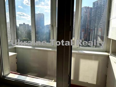 квартира за адресою Бережанська вул., 12